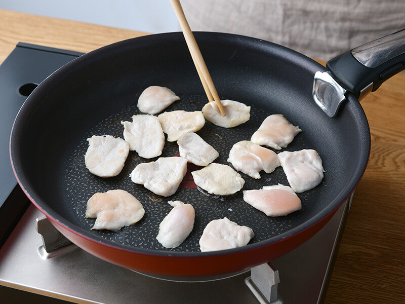 おなかにやさしいレシピ:ささみとパプリカのノンオイルソテー